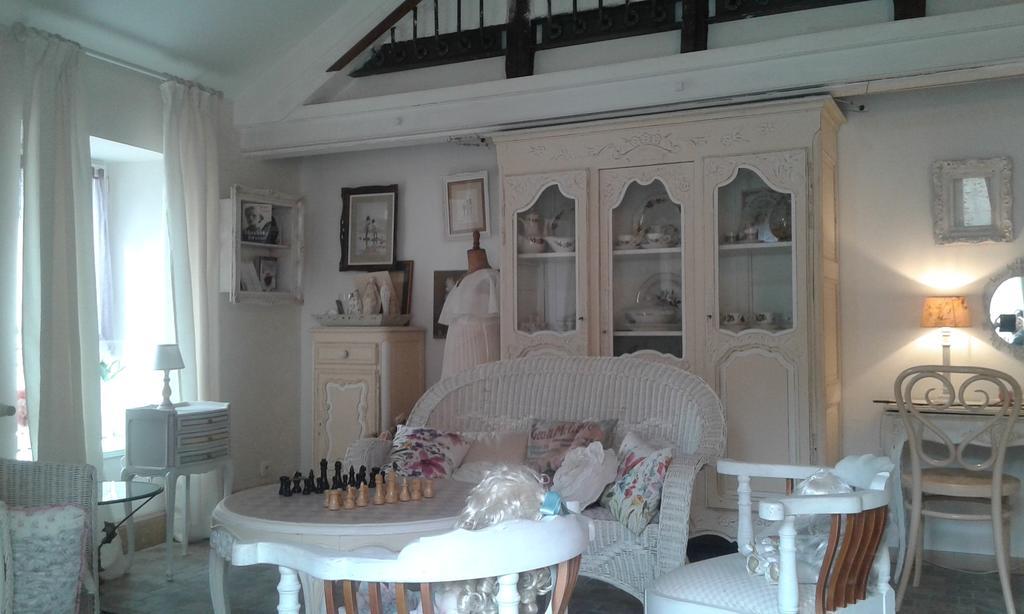 La Chaumiere Acomodação com café da manhã Ousson-sur-Loire Exterior foto